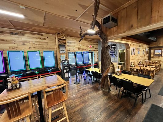 Burly's Roughrider Bar & Steakhouse by null