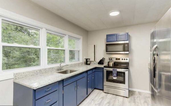 McKenzie & Sons Logo