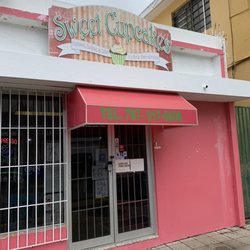 Sweet Cupcakes - Entrada principal (Front Entrance)