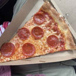 Pepperoni pizza