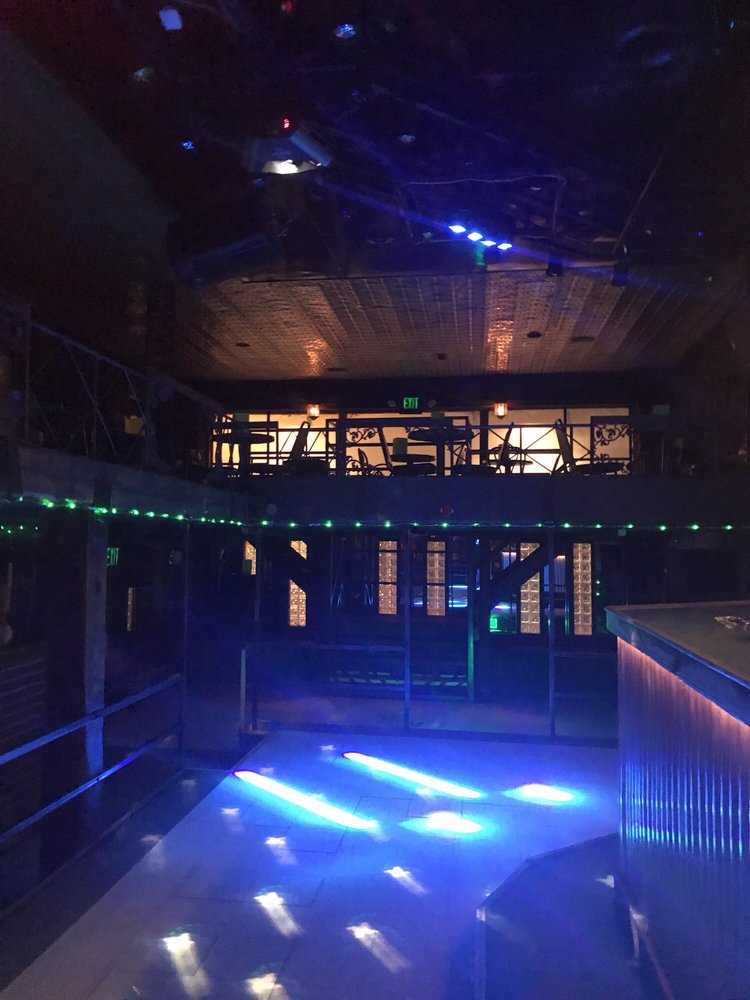 ALAN GOLDS DISCOTEQUE 27 Reviews Gay Bars 1100 McCallie Ave