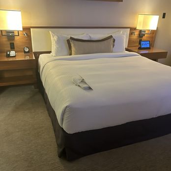 Fairmont Pacific Rim - Hotels Near Me - Vancouver, British Columbia Fairmont Pacific Rim - Hotels Near Me - Vancouver, British Columbia
