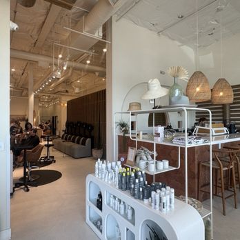 Poppy Collective - Hair Salons Near Me - Las Vegas, Nevada