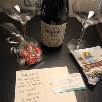 Hotel Zachary - The welcome gift - Hotels Near Me - Chicago, Illinois Hotel Zachary - The welcome gift - Hotels Near Me - Chicago, Illinois