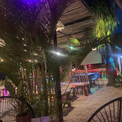 Funky Burrito Pool Bar - Restaurant
