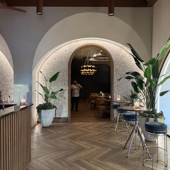 Caló Kitchen + Tequila - Front entrance - Cocktail Bars Near Me - Costa Mesa, California