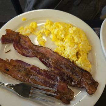 Gateway Breakfast House - Breakfast & Brunch Near Me - Portland, Oregon