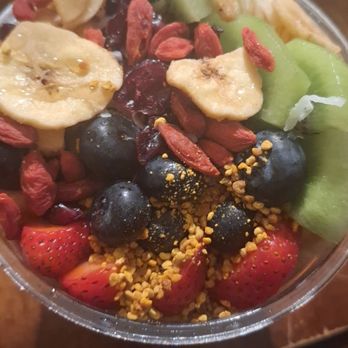 Island Bodega - Lili bowl with all the fruit - Acai Bowls Near Me - Cerritos, California