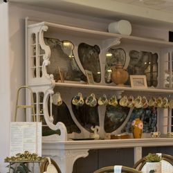 Delightful decor