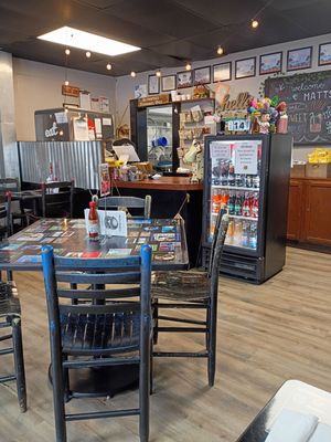 Matt's Burgers by null