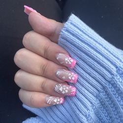 Nail art by Tony
