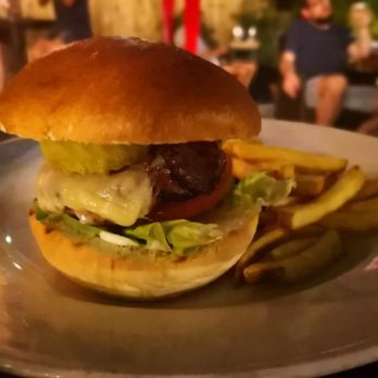 The Garden Gate - Burger - Pubs Near Me - London, XGL The Garden Gate - Burger - Pubs Near Me - London, XGL