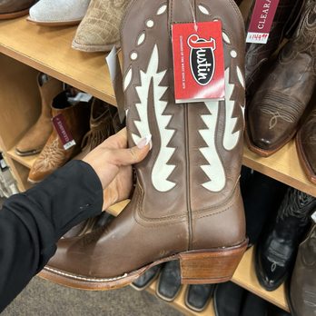 Boot Barn - Shoe Stores Near Me - Boise, Idaho Boot Barn - Shoe Stores Near Me - Boise, Idaho