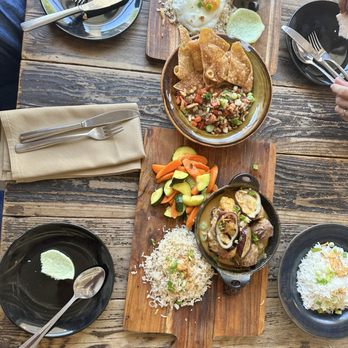 Edwins Carmel - Kare-kare, garlic fried rice, tuna ceviche, Balinese fried chicken with egg, stir fried vegetables, and kropek (chips) - American Near Me - Carmel-by-the-Sea, California Edwins Carmel - Kare-kare, garlic fried rice, tuna ceviche, Balinese fried chicken with egg, stir fried vegetables, and kropek (chips) - American Near Me - Carmel-by-the-Sea, California