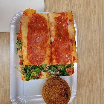 Da Cristina - Pizza Near Me - Taormina, Maine