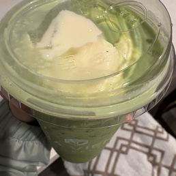 Banana matcha latte Banana matcha latte