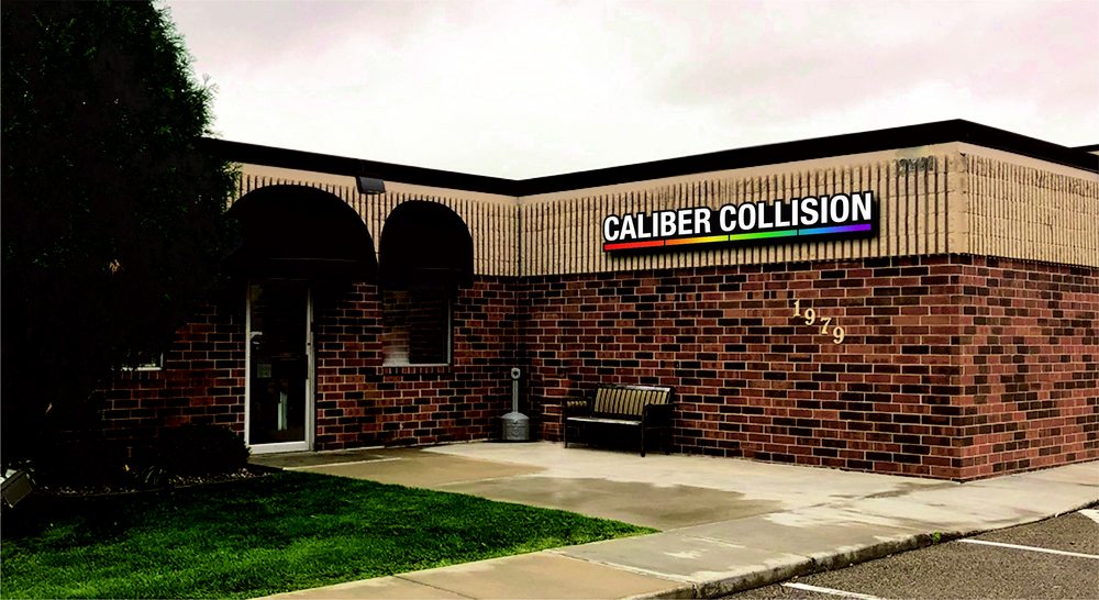 CALIBER COLLISION 11 Photos Body Shops 1979 Seneca Rd, Eagan, MN