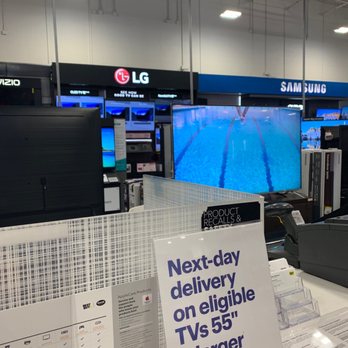 Best Buy - Tv dept - Electronics Near Me - Pasadena, California