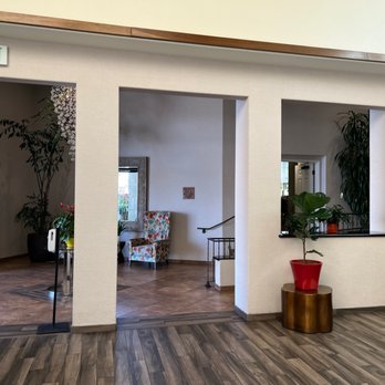 Palm Mountain Resort & Spa - Inside lobby - Hotels Near Me - Palm Springs, California Palm Mountain Resort & Spa - Inside lobby - Hotels Near Me - Palm Springs, California