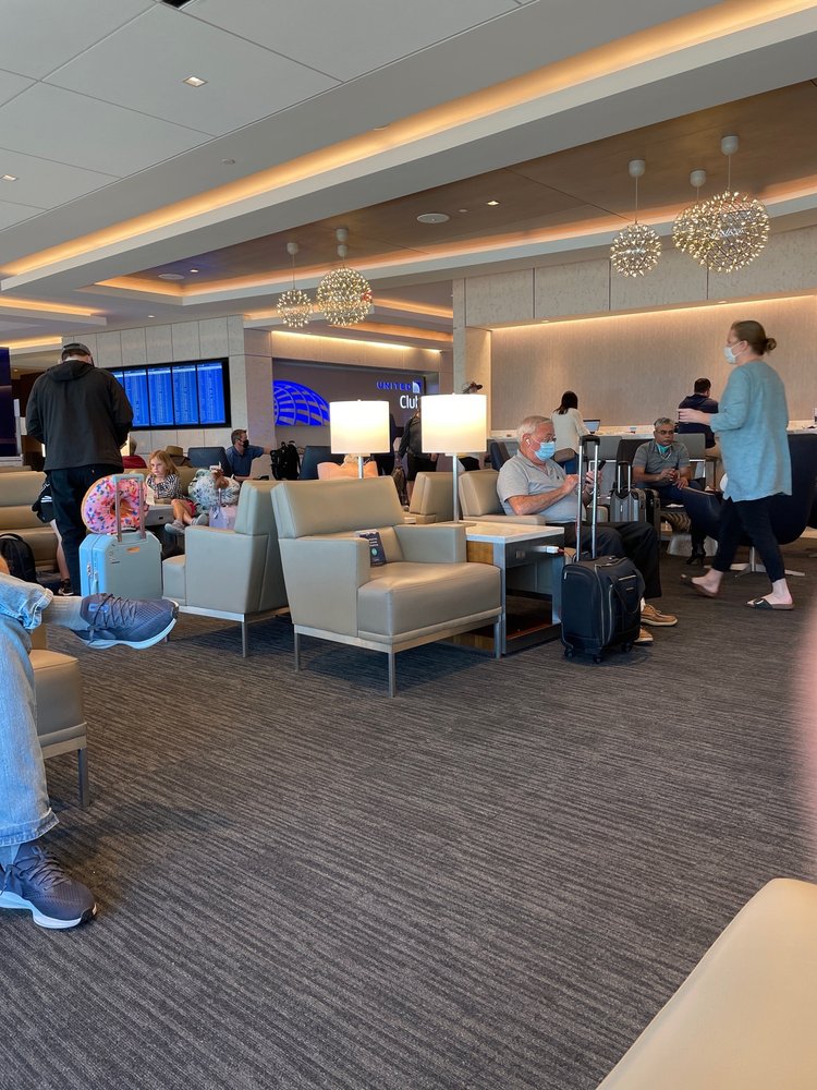 UNITED CLUB 189 Photos & 134 Reviews Airport Lounges 2800 N