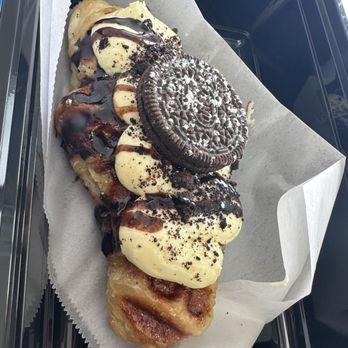 The Puddery - Oreo Croffle - Desserts Near Me - Pearland, Texas