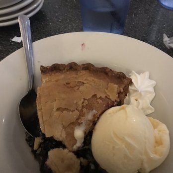 Huot's Seafood Restaurant - Blueberry pie ala mode - Seafood Near Me - Saco, Maine Huot's Seafood Restaurant - Blueberry pie ala mode - Seafood Near Me - Saco, Maine