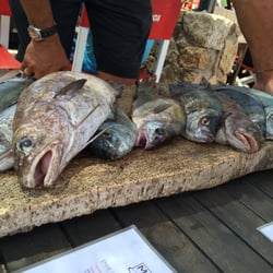 Mar à Beach - Our waiter presented us with all the fishes they had available that day (all caught fresh that morning)