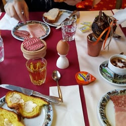 Hôtel de Gruyères - Our spread.