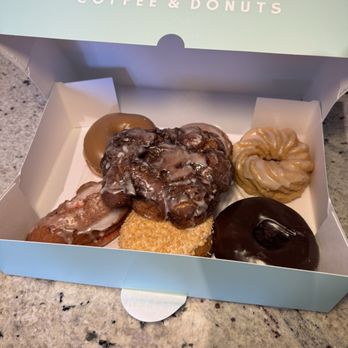 Better Days Coffee & Donuts - Apple fritter and 6 assorted mix - Donuts Near Me - Toronto, Ontario