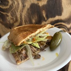Mariscos Y Micheladas El Plebe - Tortas deliciosas