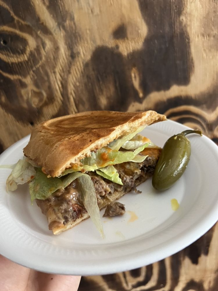 Mariscos Y Micheladas El Plebe