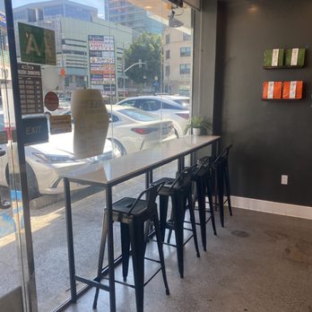 Creek Tea - Seating Area - Ice Cream & Frozen Yogurt Near Me - Los Angeles, California Creek Tea - Seating Area - Ice Cream & Frozen Yogurt Near Me - Los Angeles, California