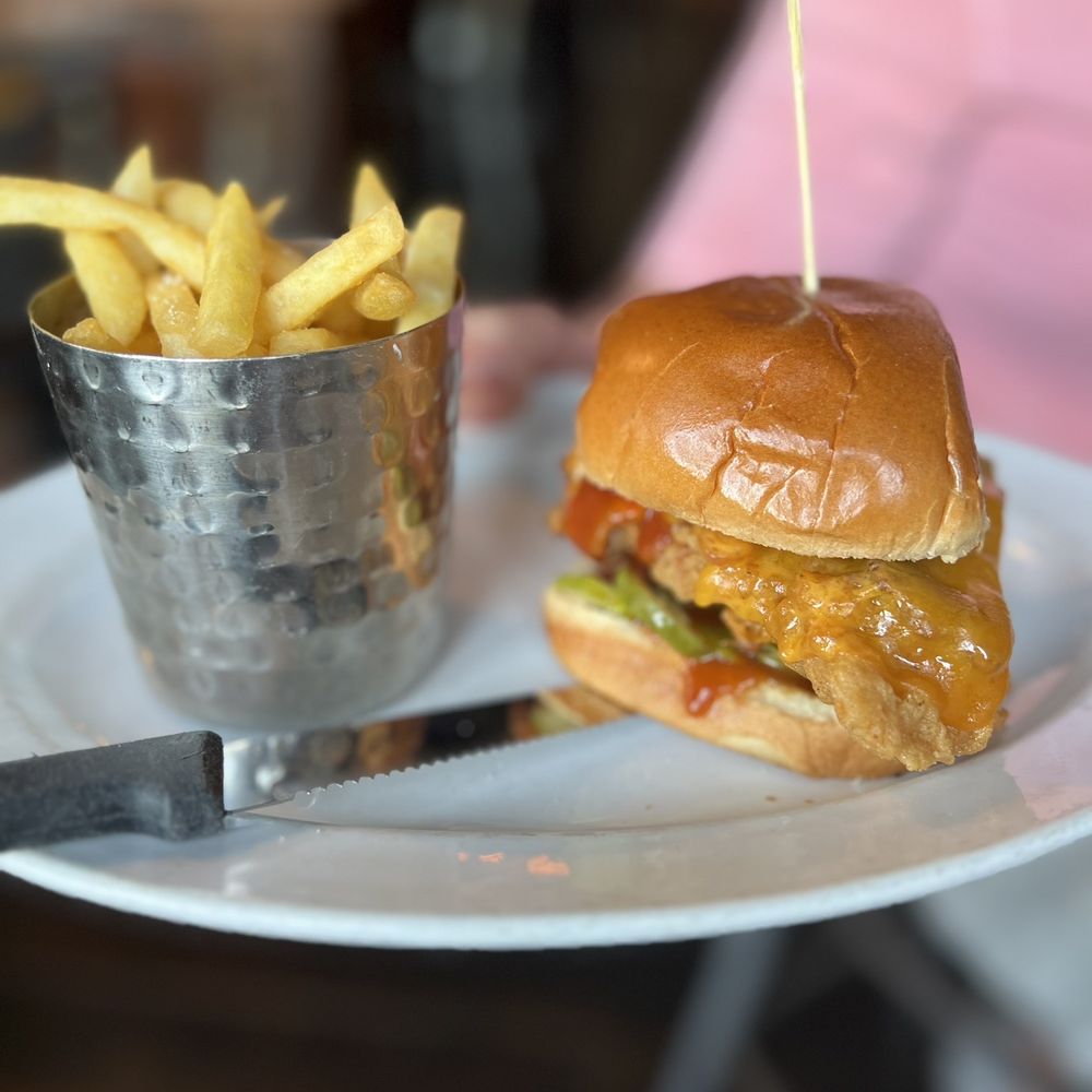 Druthers Brewing Company - Southern Fried Chicken Sandwich - Burgers Near Me - Albany, New York