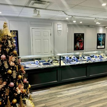 Crown Jewelers - Christmas at Crown Jewelers - Jewelry Near Me - Fanwood, New Jersey Crown Jewelers - Christmas at Crown Jewelers - Jewelry Near Me - Fanwood, New Jersey