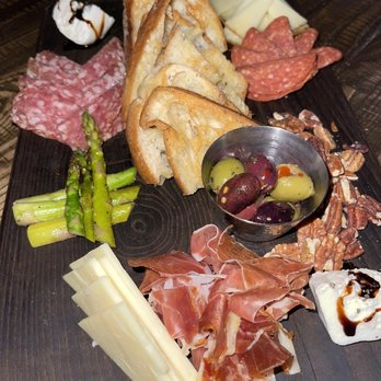 Puttery - Charcuterie Board - Mini Golf Near Me - The Colony, Texas