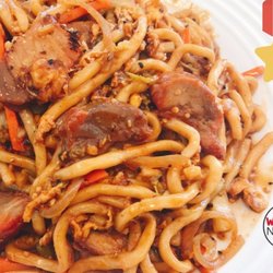 Wok Star Noodle - $8.5 Lunches - Black Pepper Pork