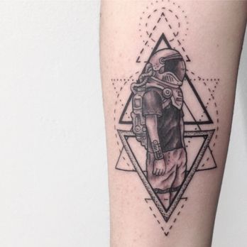 Tattoo Avenue - By Stephen King - Tattoo Near Me - Chicago, Illinois Tattoo Avenue - By Stephen King - Tattoo Near Me - Chicago, Illinois