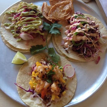 Casero Kitchen Table - Beef brisket, shrimp and whitefish taco - Mexican Near Me - Owen Sound, Ontario Casero Kitchen Table - Beef brisket, shrimp and whitefish taco - Mexican Near Me - Owen Sound, Ontario