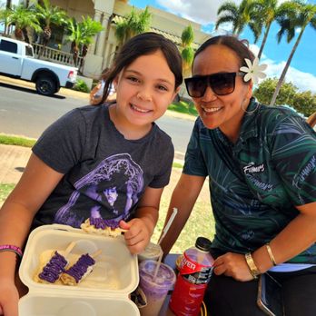 Early Bird Coffee - My daughter with owner's mom, Jolyn! - Coffee & Tea Near Me - Kihei, Hawaii