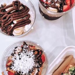 acai bowls, flavors on point!