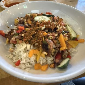 Ixcanul Guatemalan And Mexican Cuisine - Power bowl lunch with carnitas - Mexican Near Me - Spring Arbor, Michigan Ixcanul Guatemalan And Mexican Cuisine - Power bowl lunch with carnitas - Mexican Near Me - Spring Arbor, Michigan