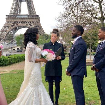 The Paris Officiant - Officiants Near Me - Paris, 75 The Paris Officiant - Officiants Near Me - Paris, 75