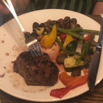 The Keg Steakhouse + Bar - 12 Oz sirloin with seasonal vegetables. - Steakhouses Near Me - Kelowna, British Columbia The Keg Steakhouse + Bar - 12 Oz sirloin with seasonal vegetables. - Steakhouses Near Me - Kelowna, British Columbia