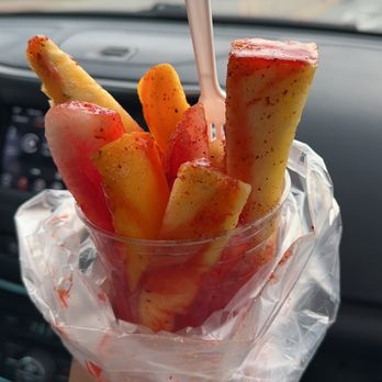 La Michoacana Bella - Large fruit cup with chamoy and tajin. - Ice Cream & Frozen Yogurt Near Me - Highland Park, Illinois