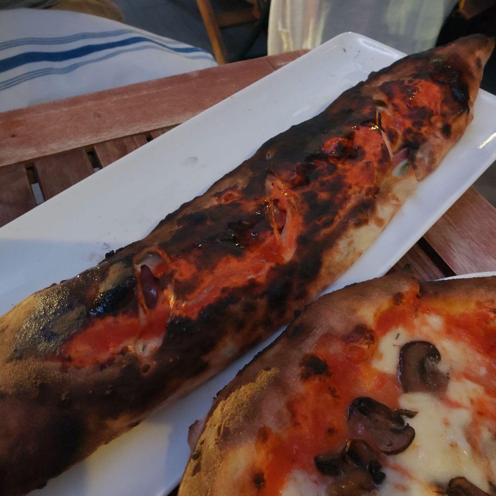 Mezzaluna - Fungi pizza ans "calzone" - Italian Near Me - New York, New York