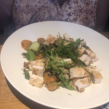 Yard House - Chicken bowl - New American Near Me - Troy, Michigan