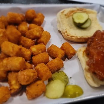 Mad Moose Tavern - Nashville Chicken - Bars Near Me - Harrisburg, Pennsylvania Mad Moose Tavern - Nashville Chicken - Bars Near Me - Harrisburg, Pennsylvania