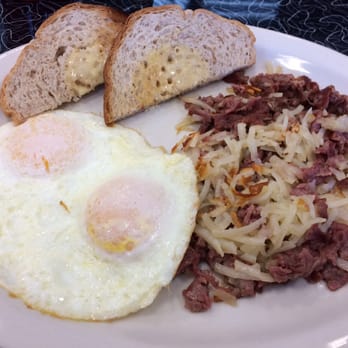Cahill Diner - Corned beef hash - Diners Near Me - Inver Grove Heights, Minnesota