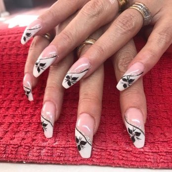 Your Nails - Nail Salons Near Me - Berlin, BE