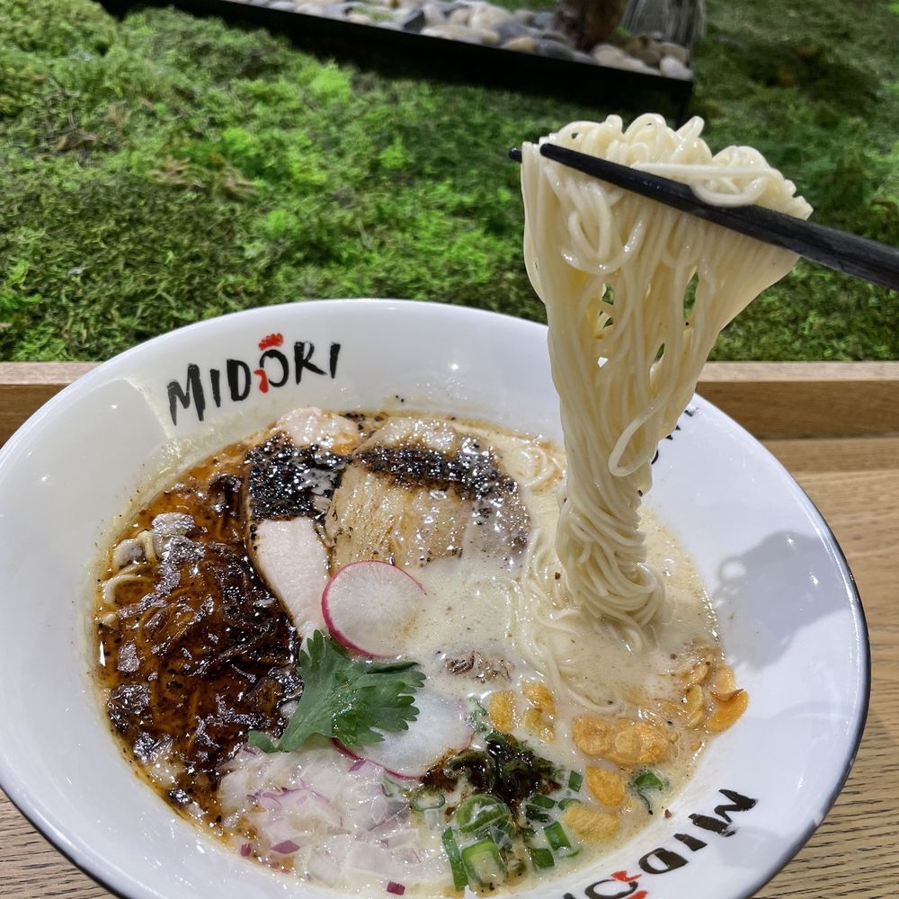 Midori Ramen - Black garlic with thin noodles - Ramen Near Me - Toronto, Ontario Midori Ramen - Black garlic with thin noodles - Ramen Near Me - Toronto, Ontario